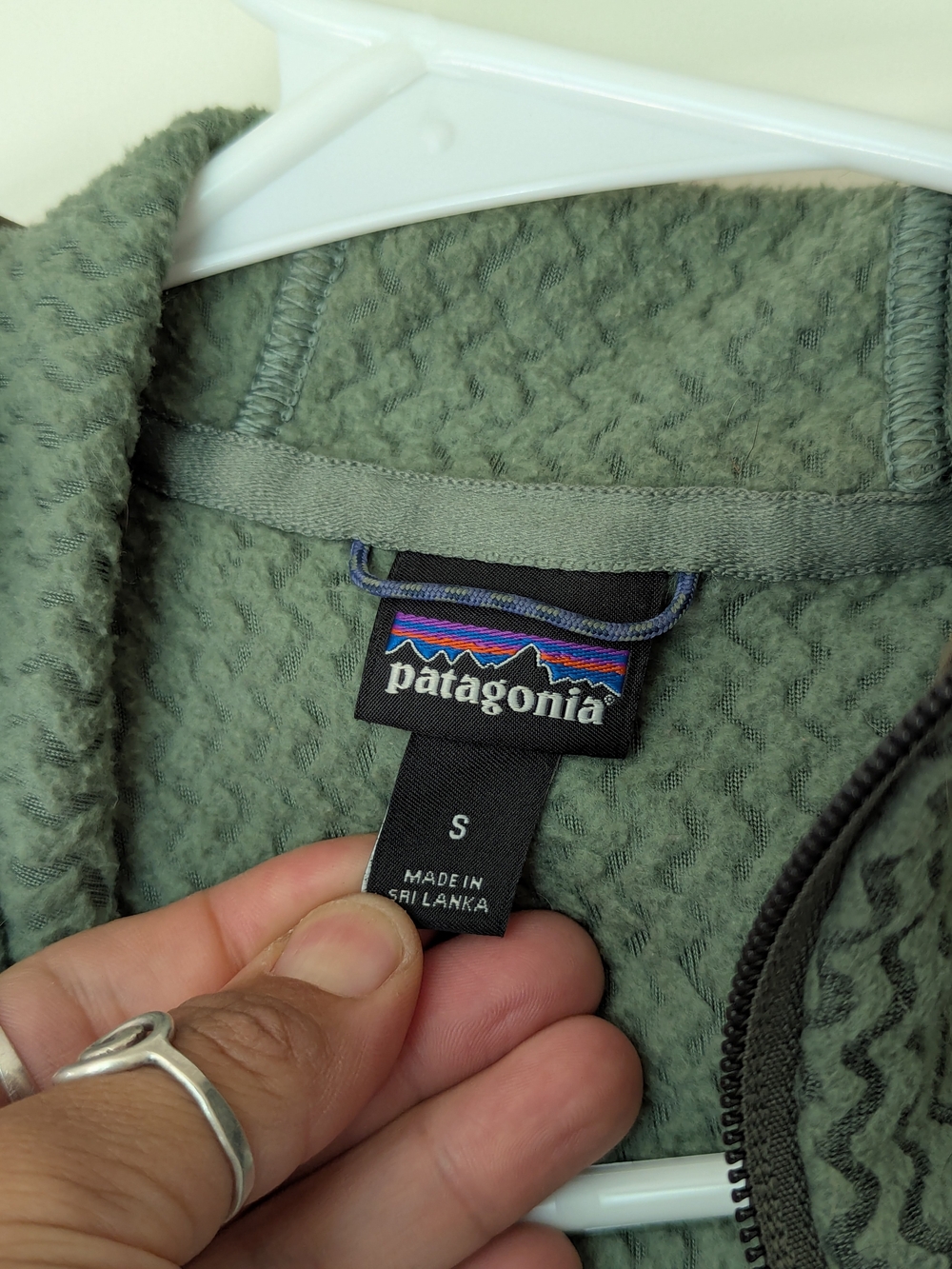 Patagonia Women's R1 Air Fleece Hoody - Picture 3 of 3